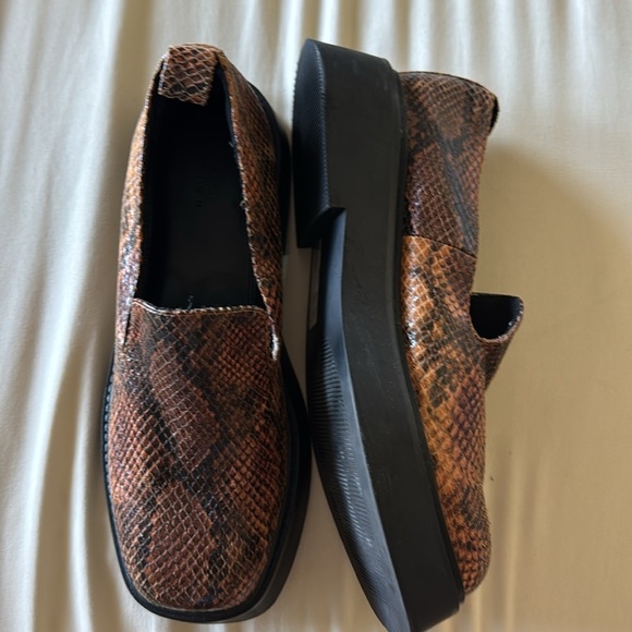 ASOS Woman’s Slip On Brown Snakeskin Platform Loafers - Picture 5 of 10